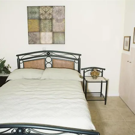 Comfortable House For 10 Persons, With Swimming Pool 度假居 罗希姆诺