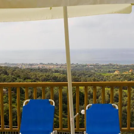Comfortable House For 10 Persons, With Swimming Pool *
